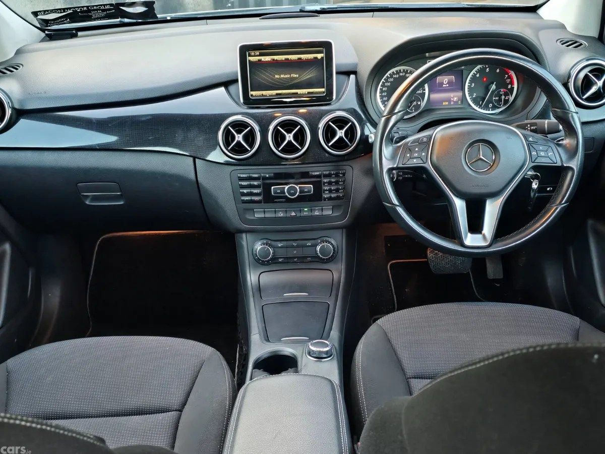Mercedes-Benz B-Class MPV, Petrol, 2014, Silver