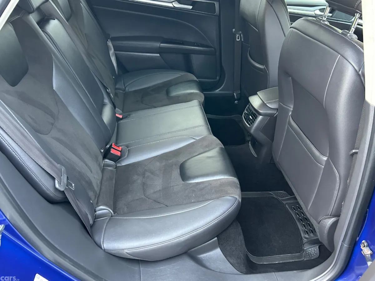 Ford Mondeo Hatchback, Diesel, 2018, Blue