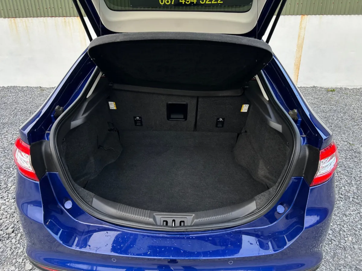Ford Mondeo Hatchback, Diesel, 2018, Blue