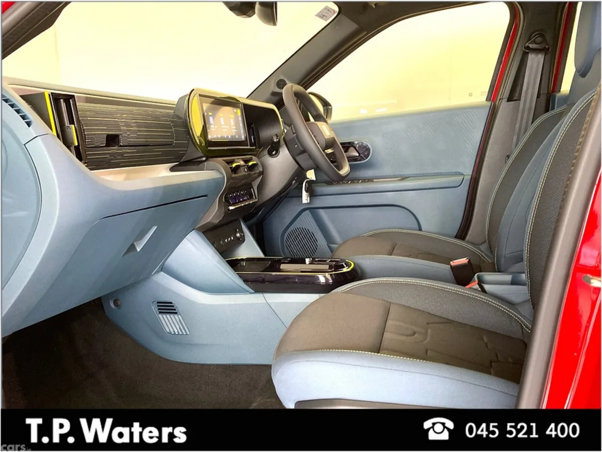 Fiat Grande Panda Hatchback, Petrol Hybrid, 2027, Red