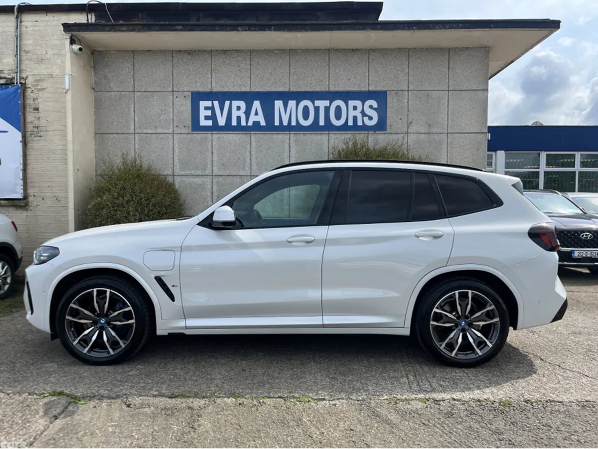 BMW X3 SUV, Petrol Plug-in Hybrid, 2023, White