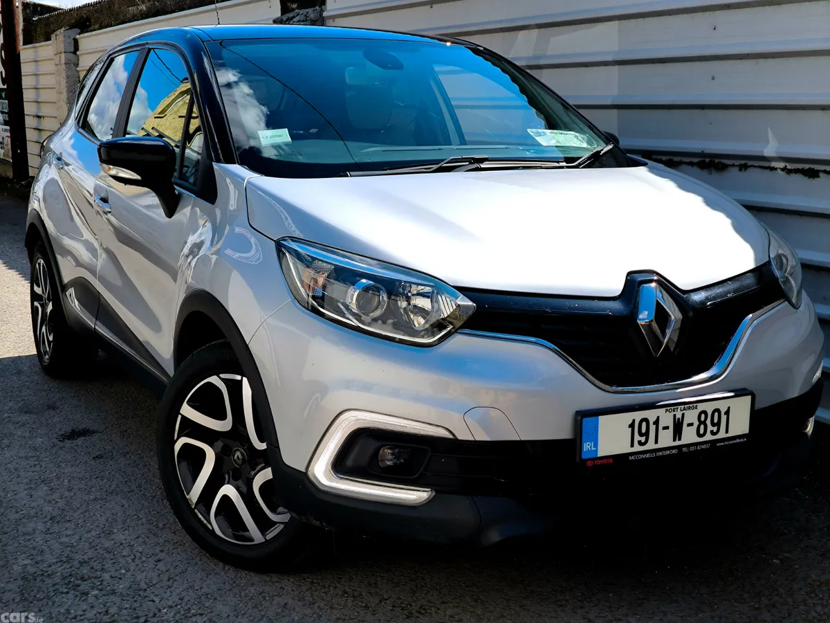 Renault Captur Hatchback, Petrol, 2019, Grey