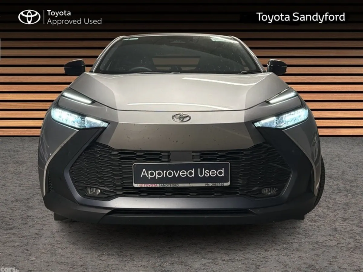 Toyota C-HR SUV, Petrol Hybrid, 2025, Silver