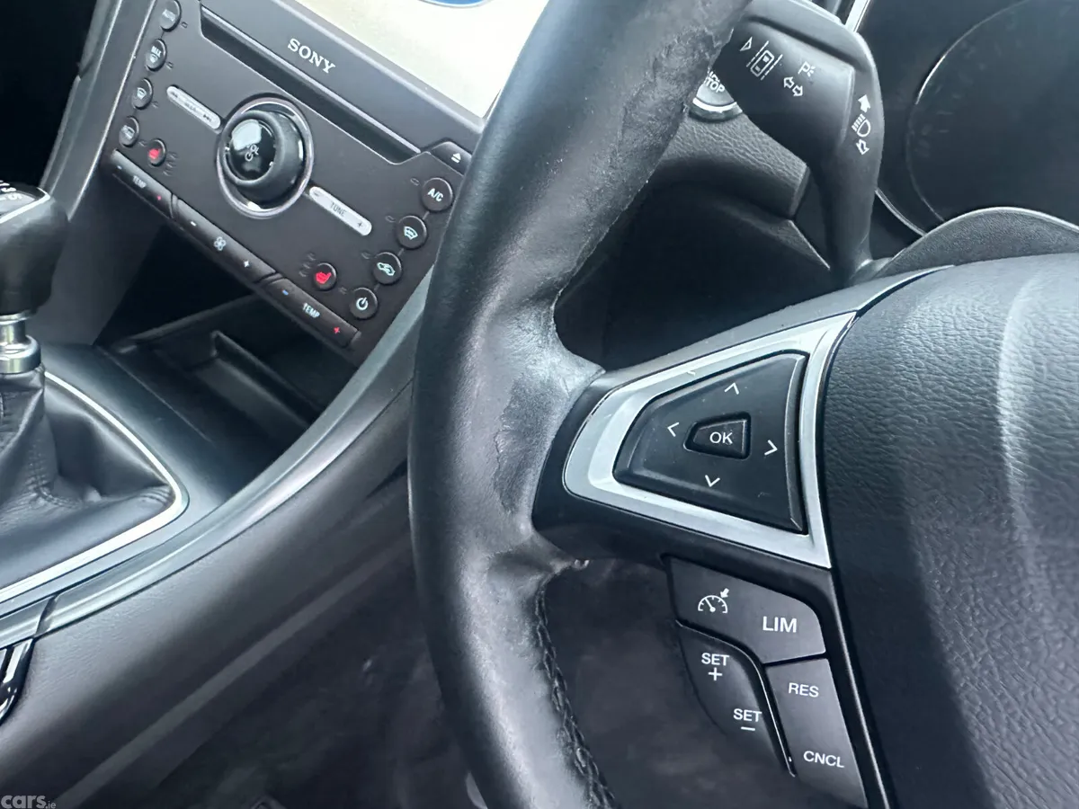 Ford Mondeo Hatchback, Diesel, 2016, Black