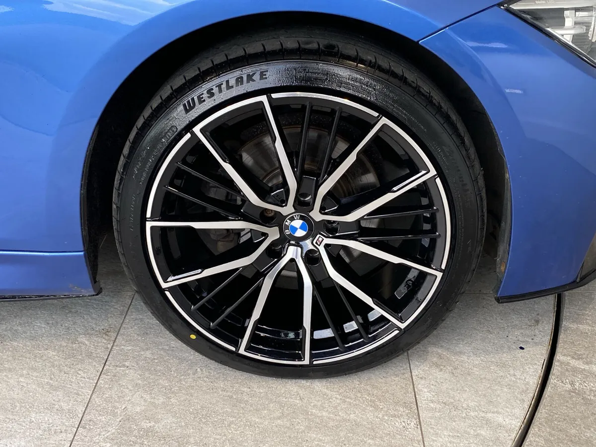 BMW 3-Series Saloon, Diesel, 2018, Blue