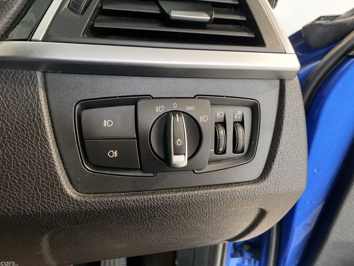 BMW 3-Series Saloon, Diesel, 2018, Blue