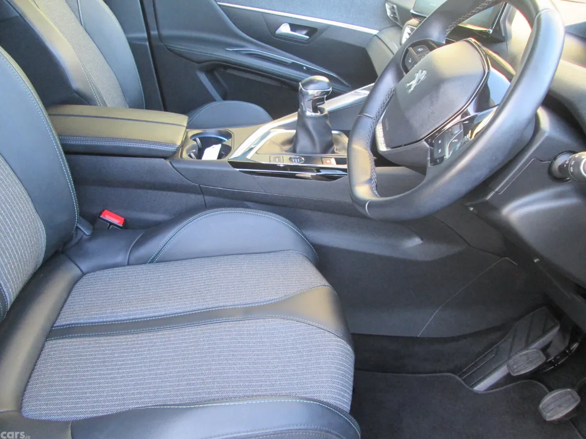Peugeot 3008 SUV, Diesel, 2021, Black