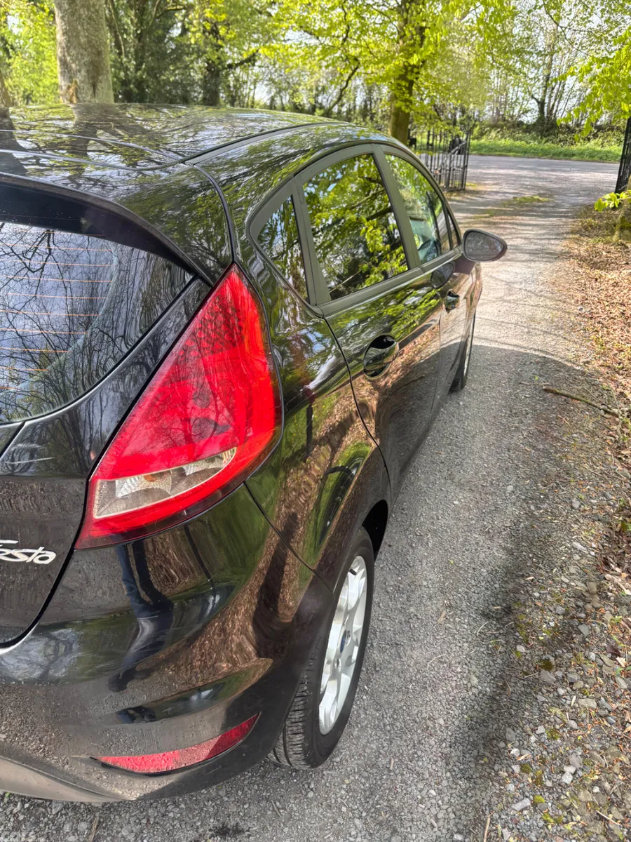 Ford Fiesta Hatchback, Diesel, 2011, Black