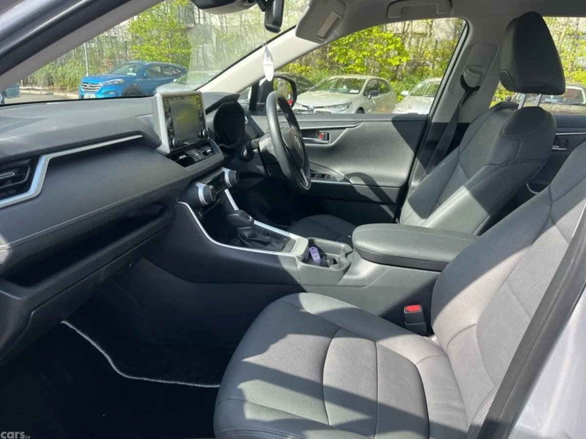 Toyota RAV4 SUV, Petrol Hybrid, 2019, Grey
