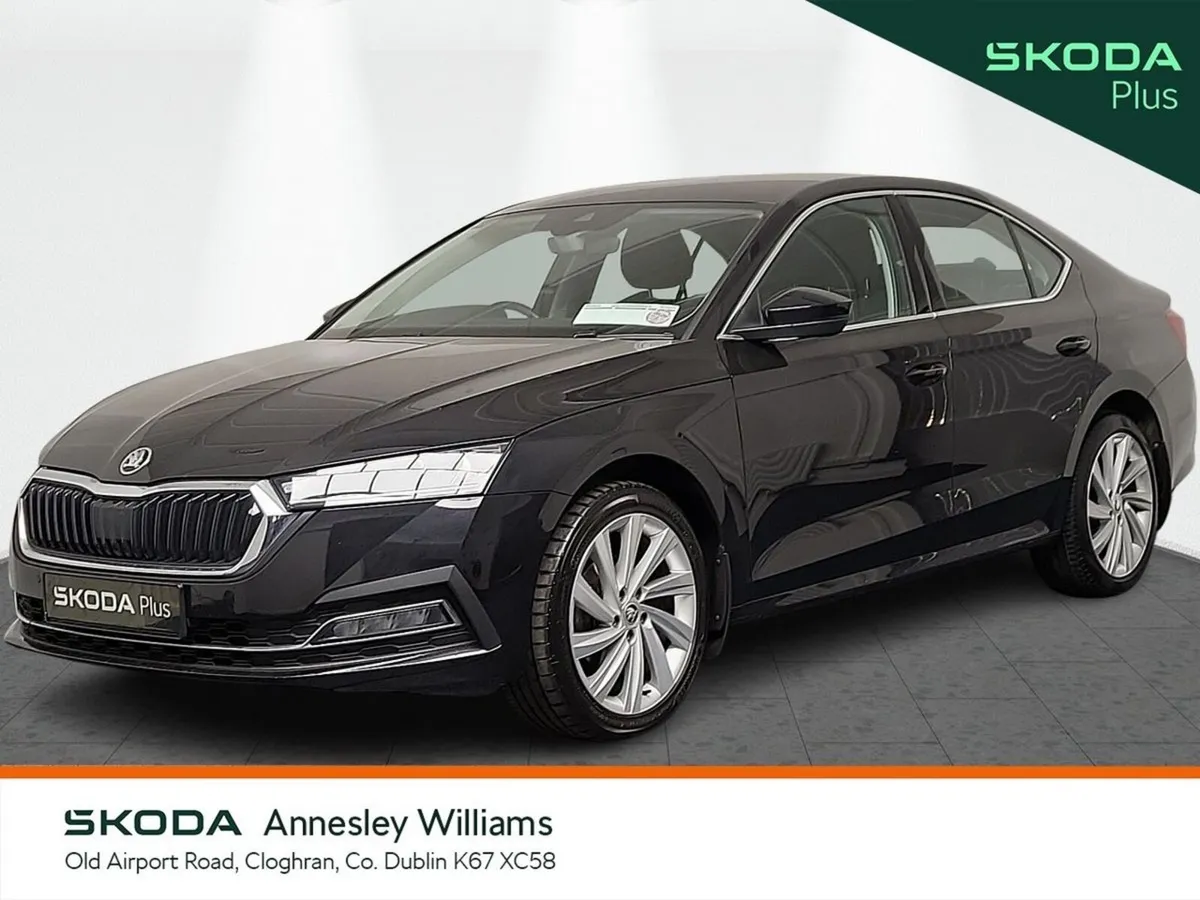 Skoda Octavia Saloon, Diesel, 2024, Black