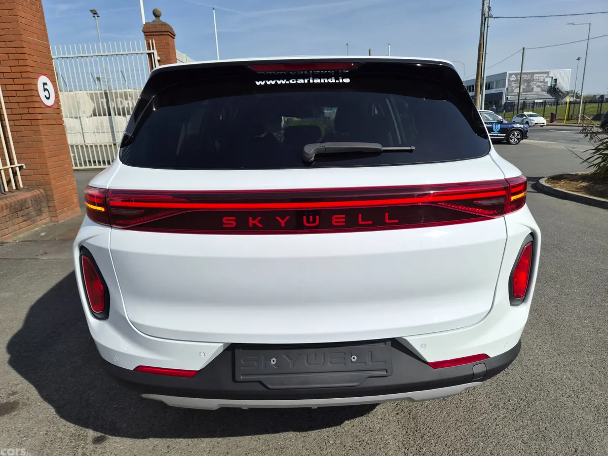 Skywell BE11 SUV, Electric, 2026, White
