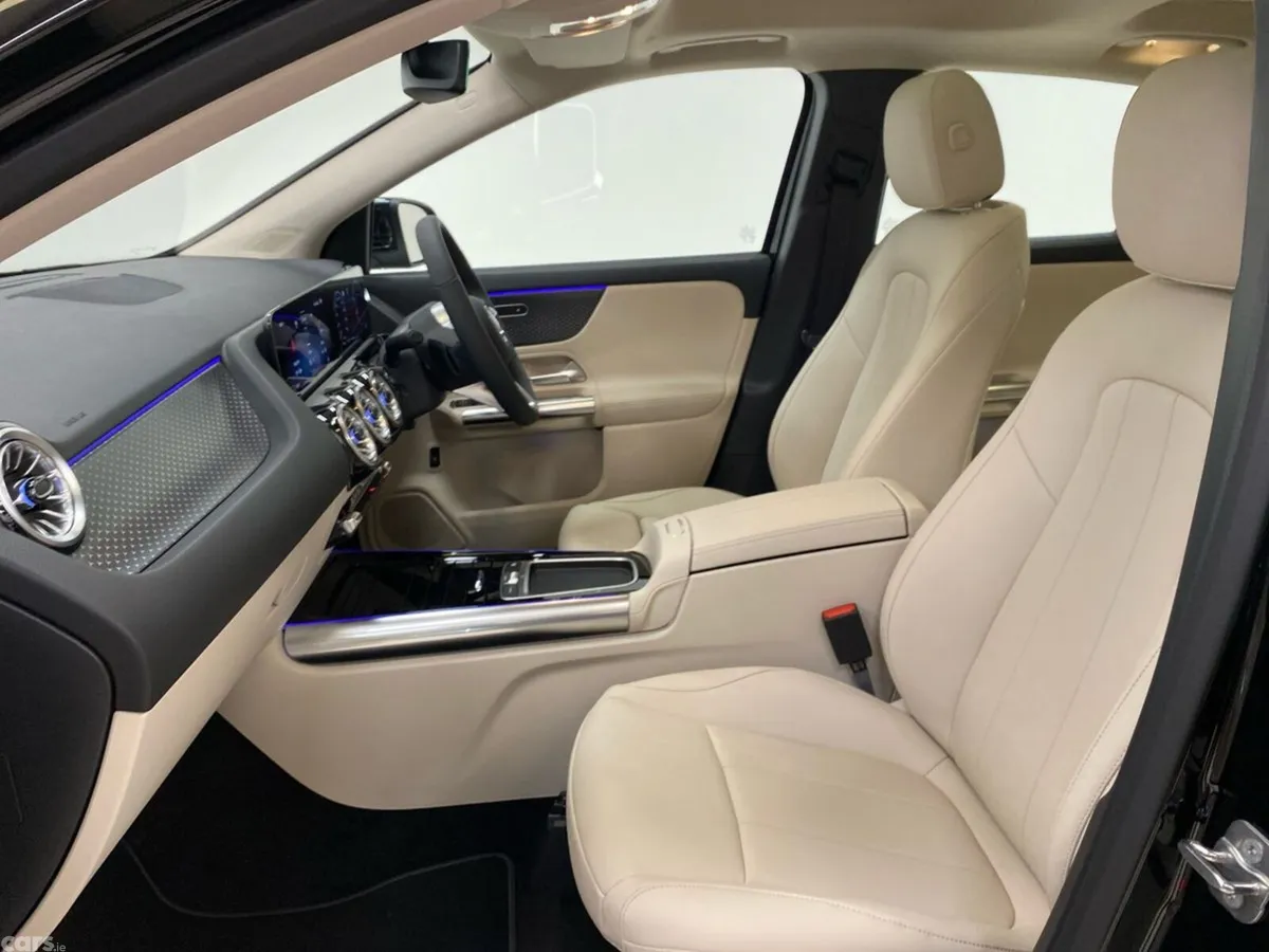 Mercedes-Benz GLA SUV, Petrol, 2026, Black