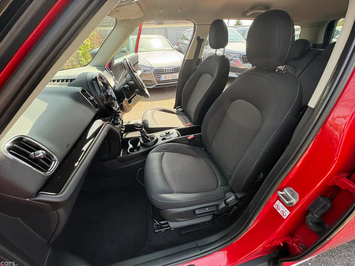 Mini Cooper Hatchback, Petrol Plug-in Hybrid, 2021, Red