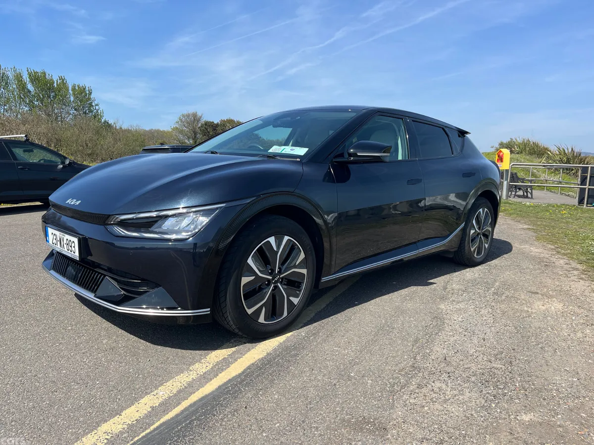 Kia EV6 MPV, Electric, 2023, Blue