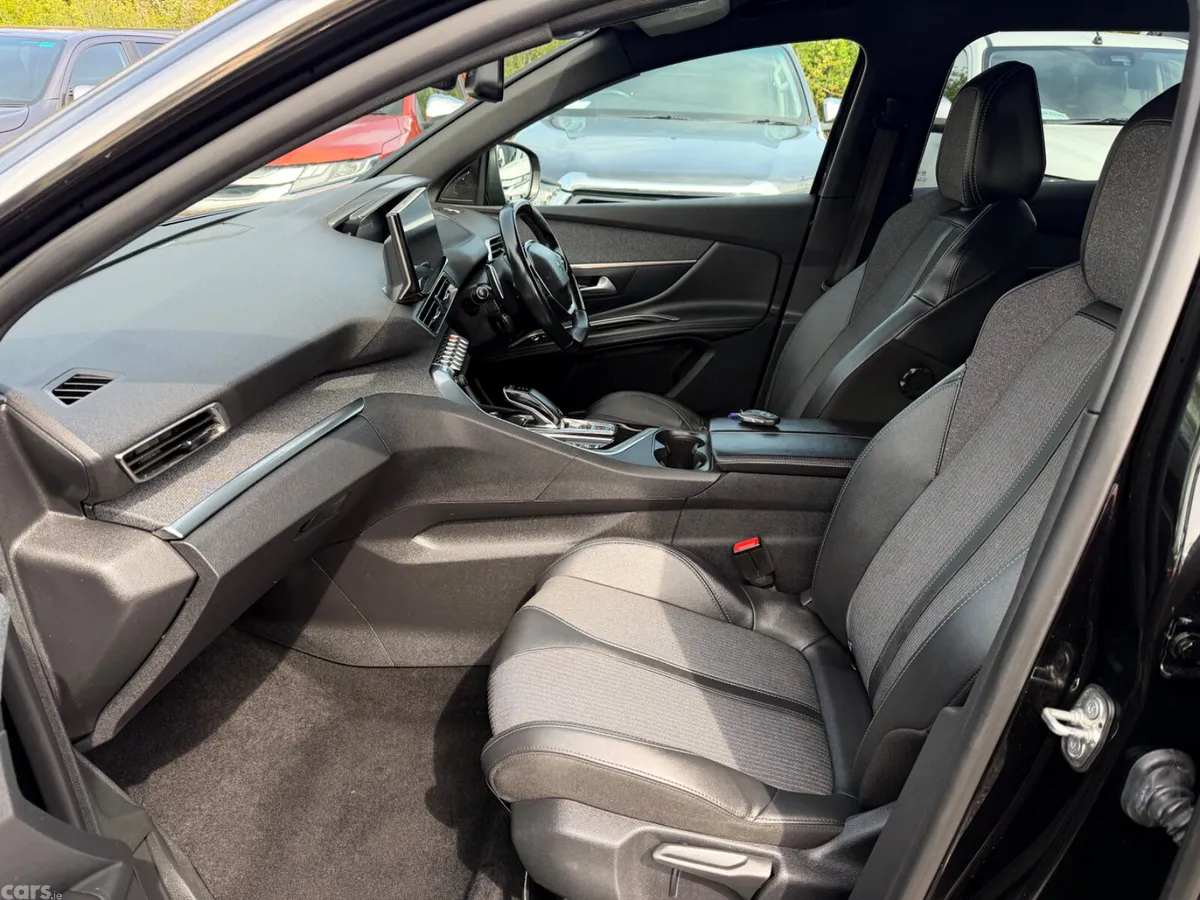 Peugeot 3008 SUV, Diesel, 2023, Black