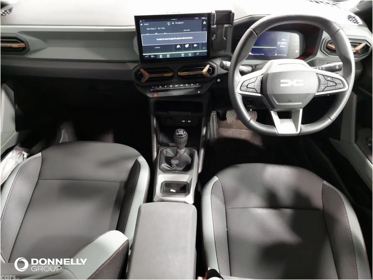 Dacia Duster Estate, Petrol, 2025, White