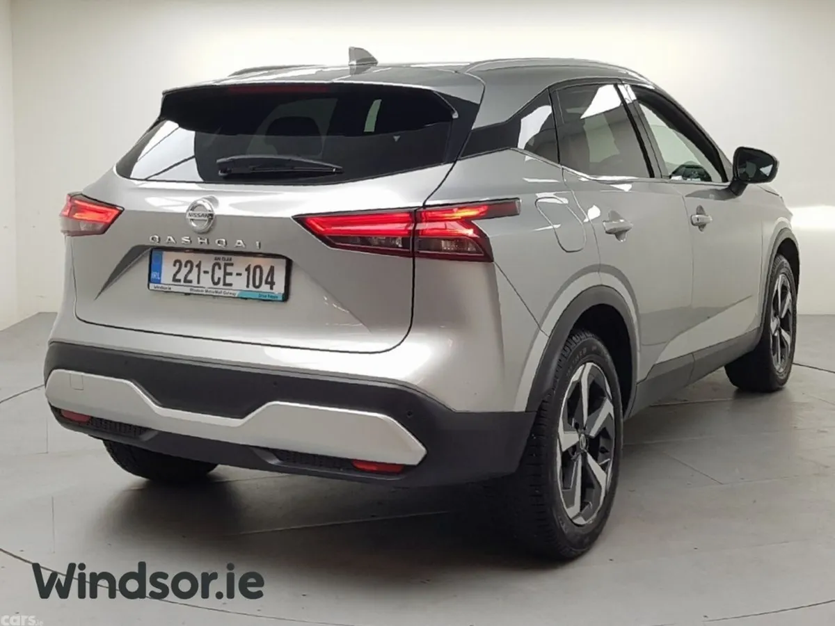 Nissan Qashqai MPV, Petrol, 2022, Grey