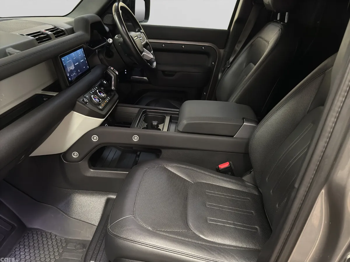 Land Rover Defender SUV, Diesel, 2022, Grey