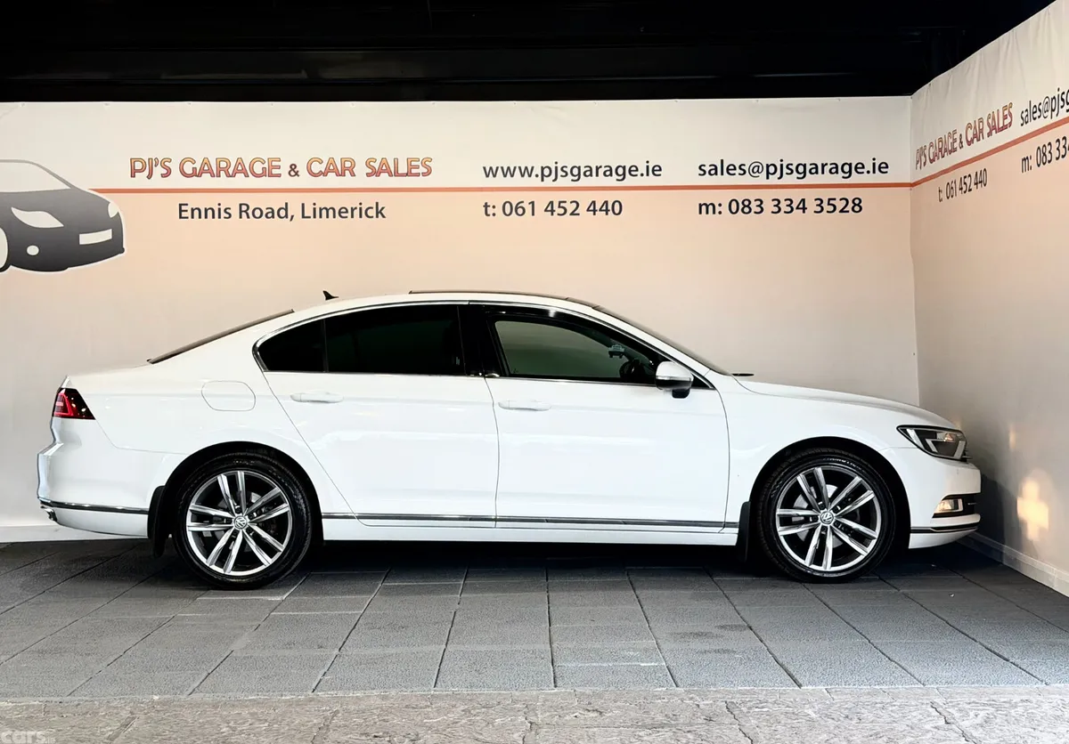 Volkswagen Passat Saloon, Diesel, 2017, White