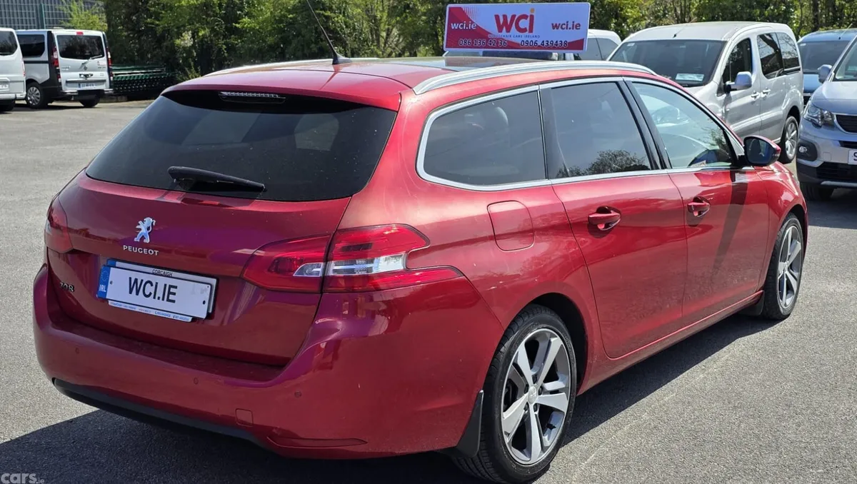Peugeot 308 Estate, Diesel, 2018, Red