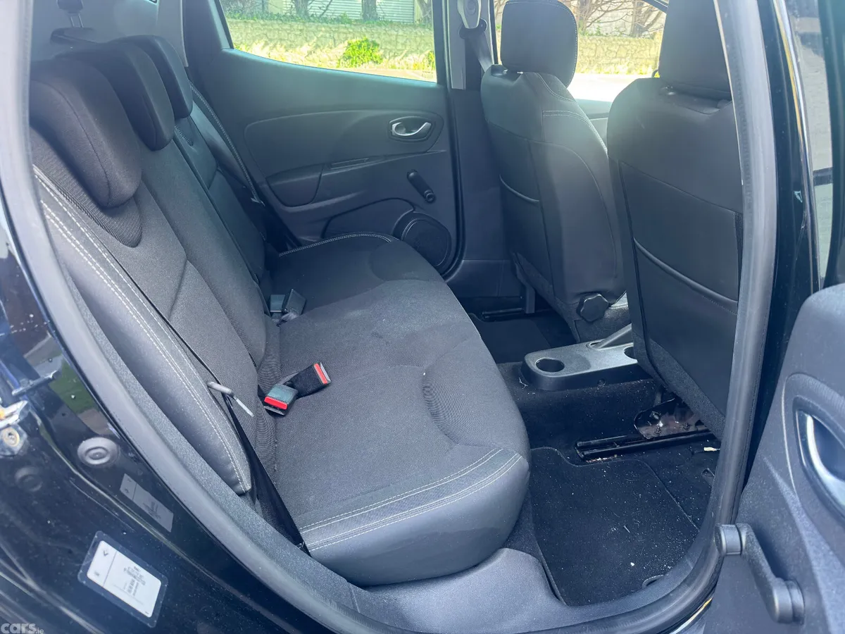 Renault Clio Hatchback, Petrol, 2019, Black