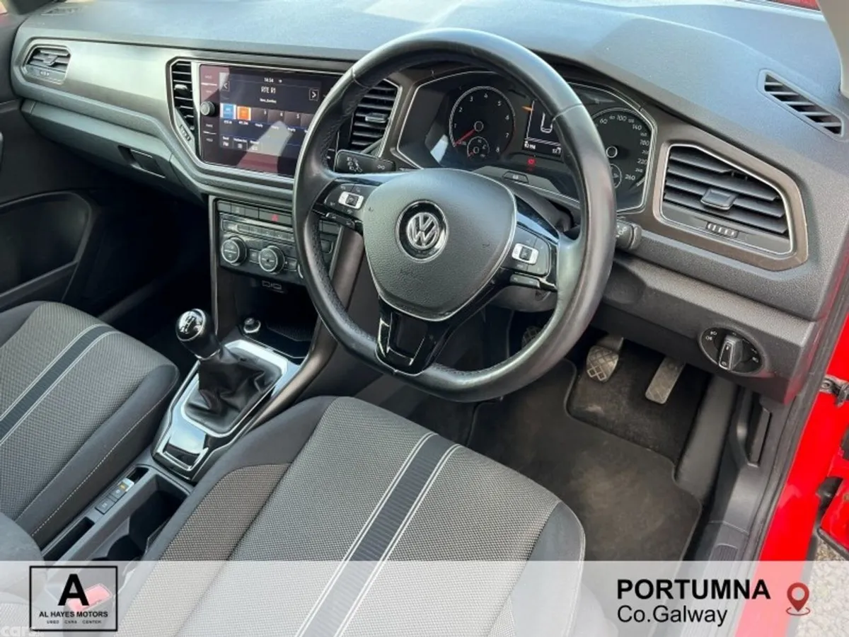 Volkswagen T-Roc SUV, Petrol, 2019, Red