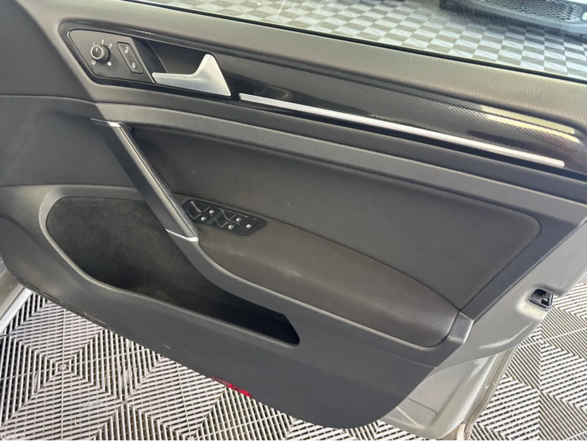 Volkswagen Golf Hatchback, Petrol, 2013, Silver