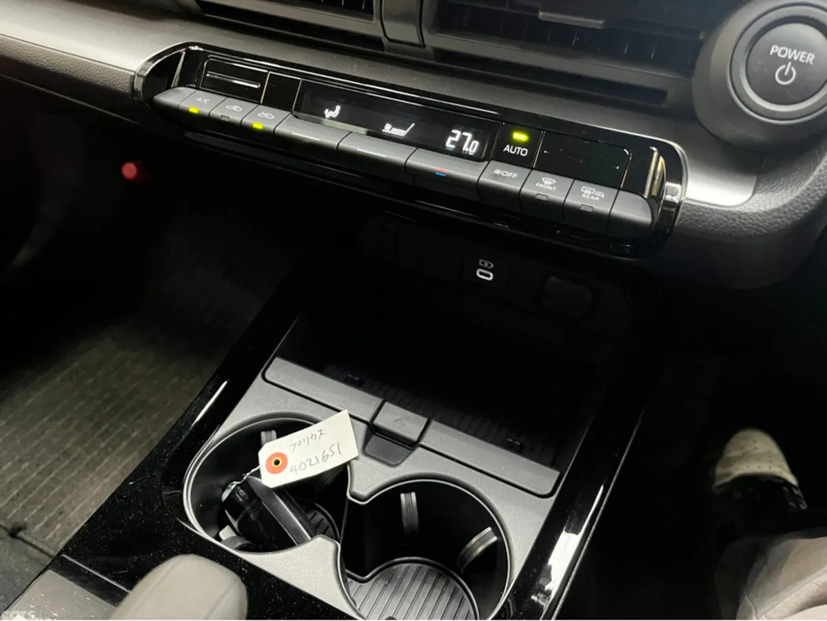 Toyota Prius Estate, Petrol, 2024, White