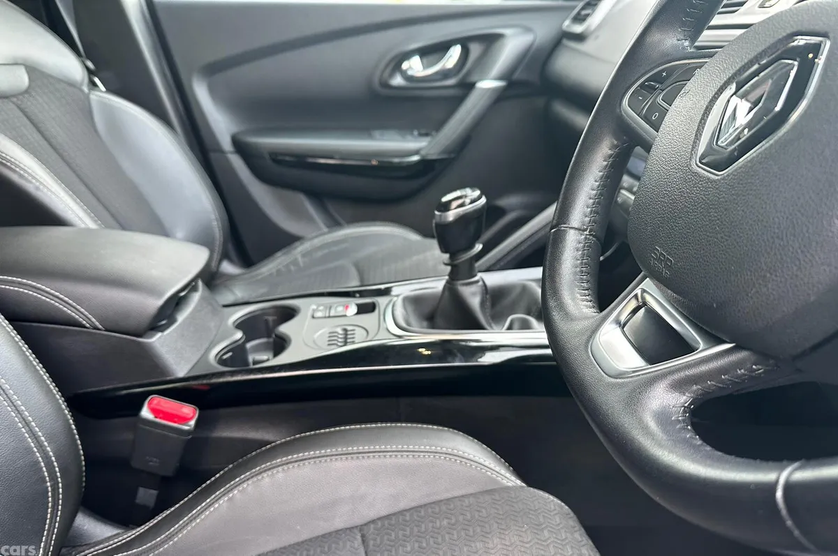 Renault Kadjar SUV, Diesel, 2017, Grey