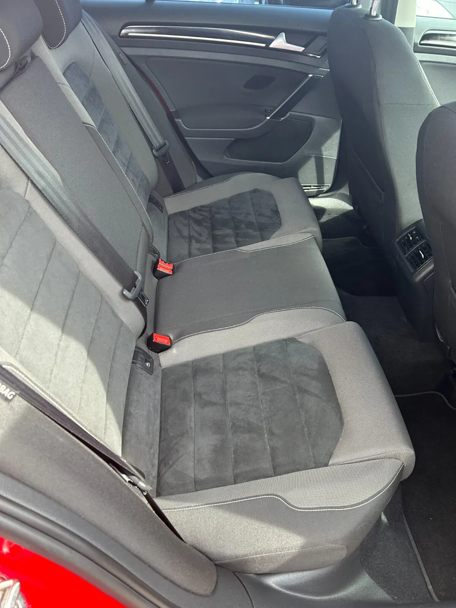 Volkswagen Golf Hatchback, Petrol, 2016, Red