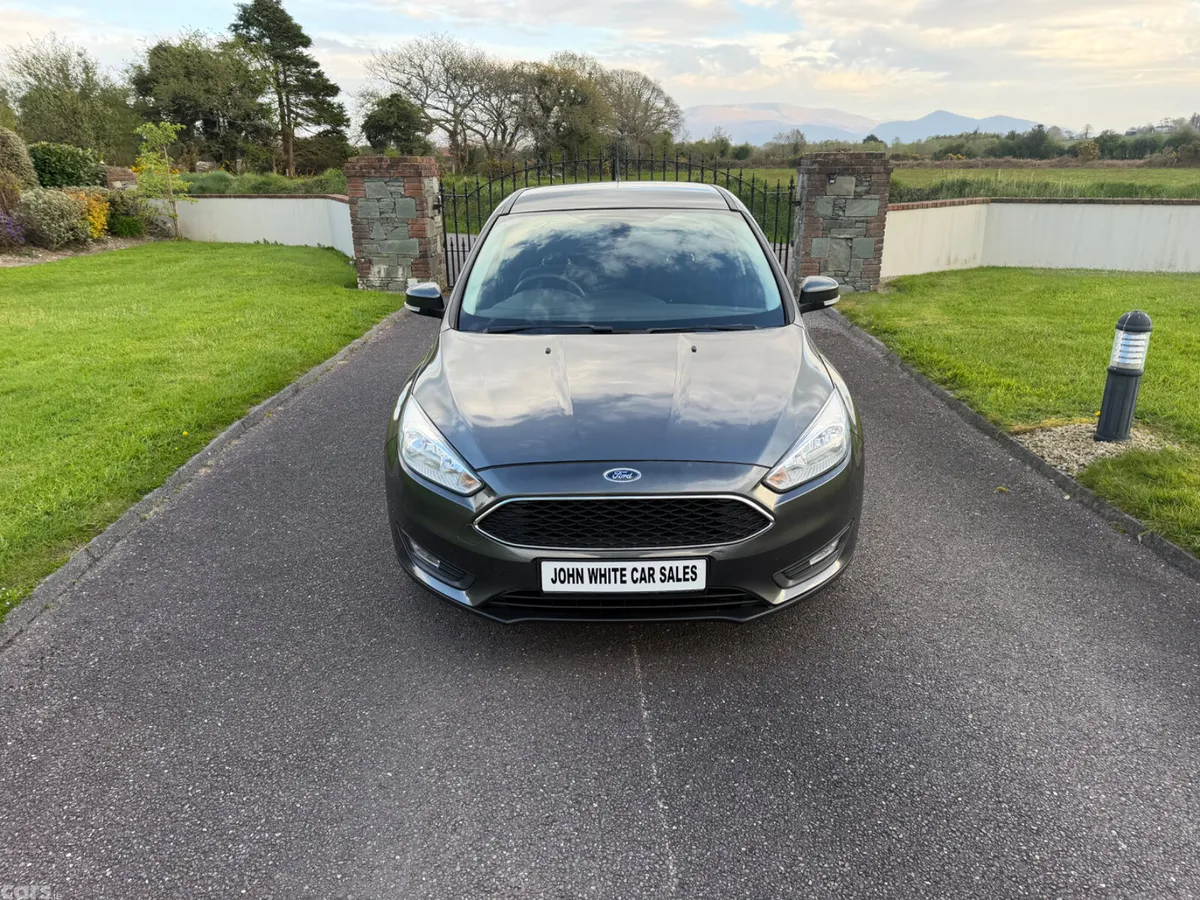 Ford Focus Hatchback, Diesel, 2017, Grey