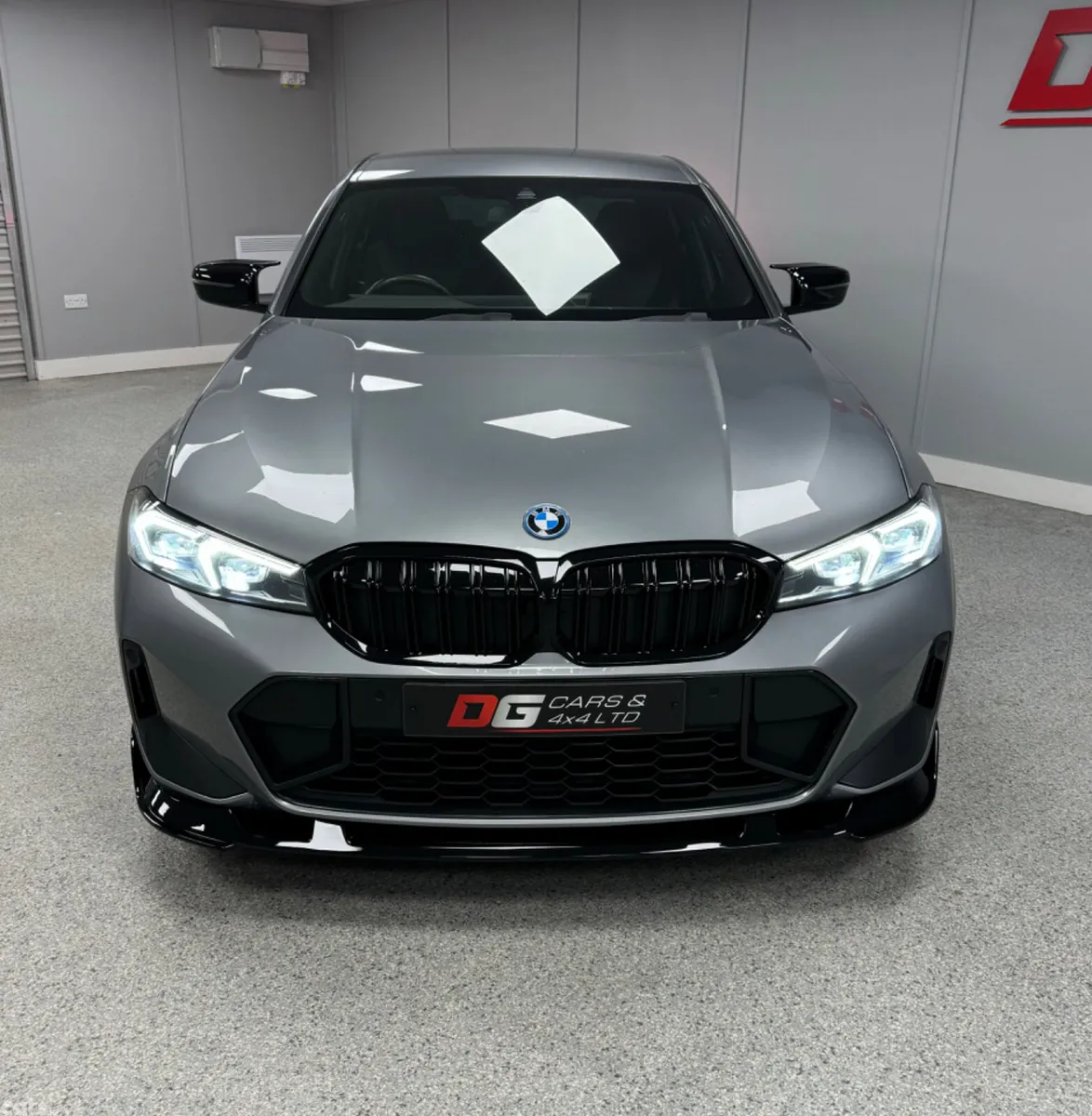 BMW 3-Series Saloon, Petrol Hybrid, 2022, Grey