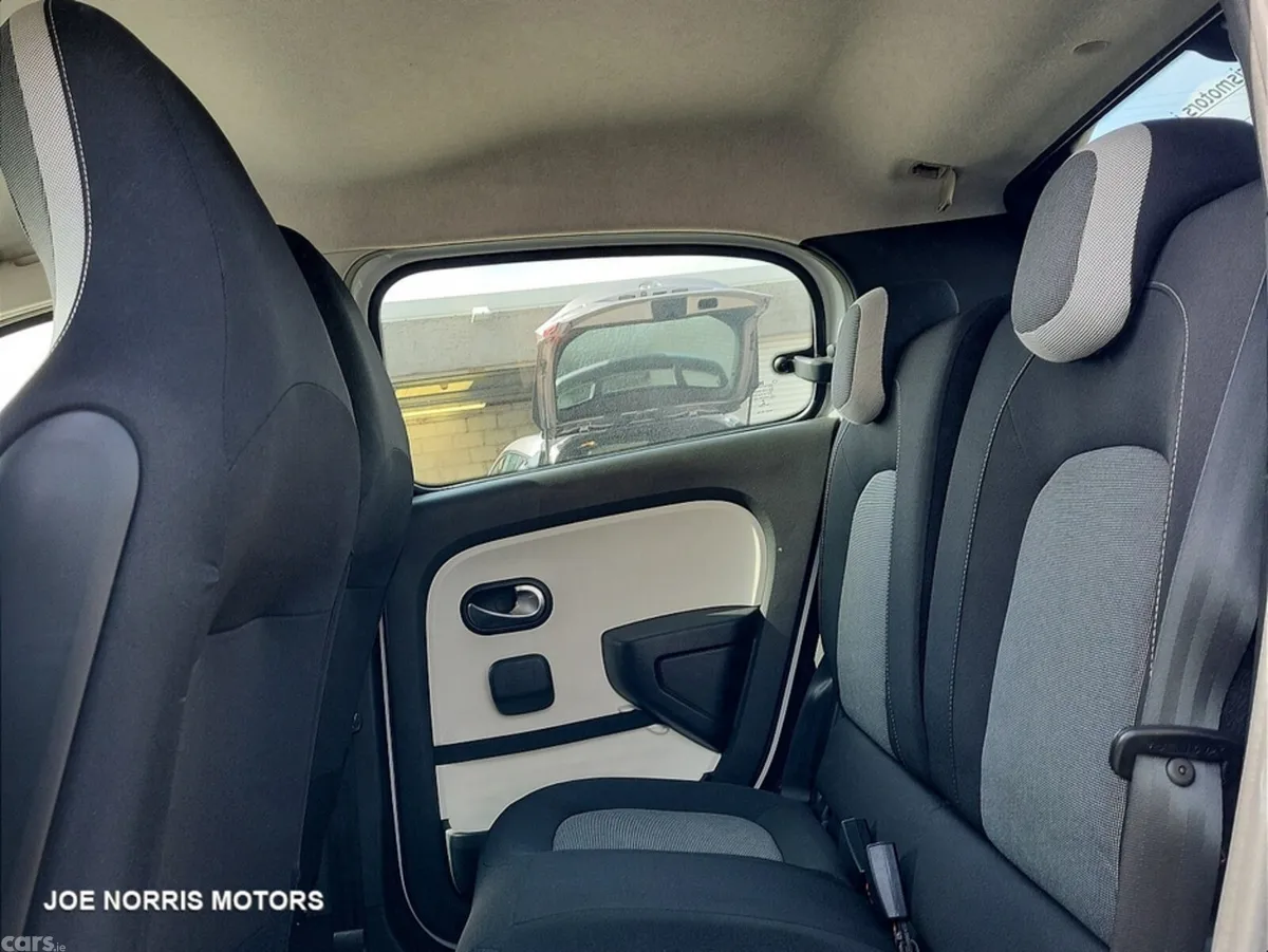Renault Twingo Hatchback, Petrol, 2019, White