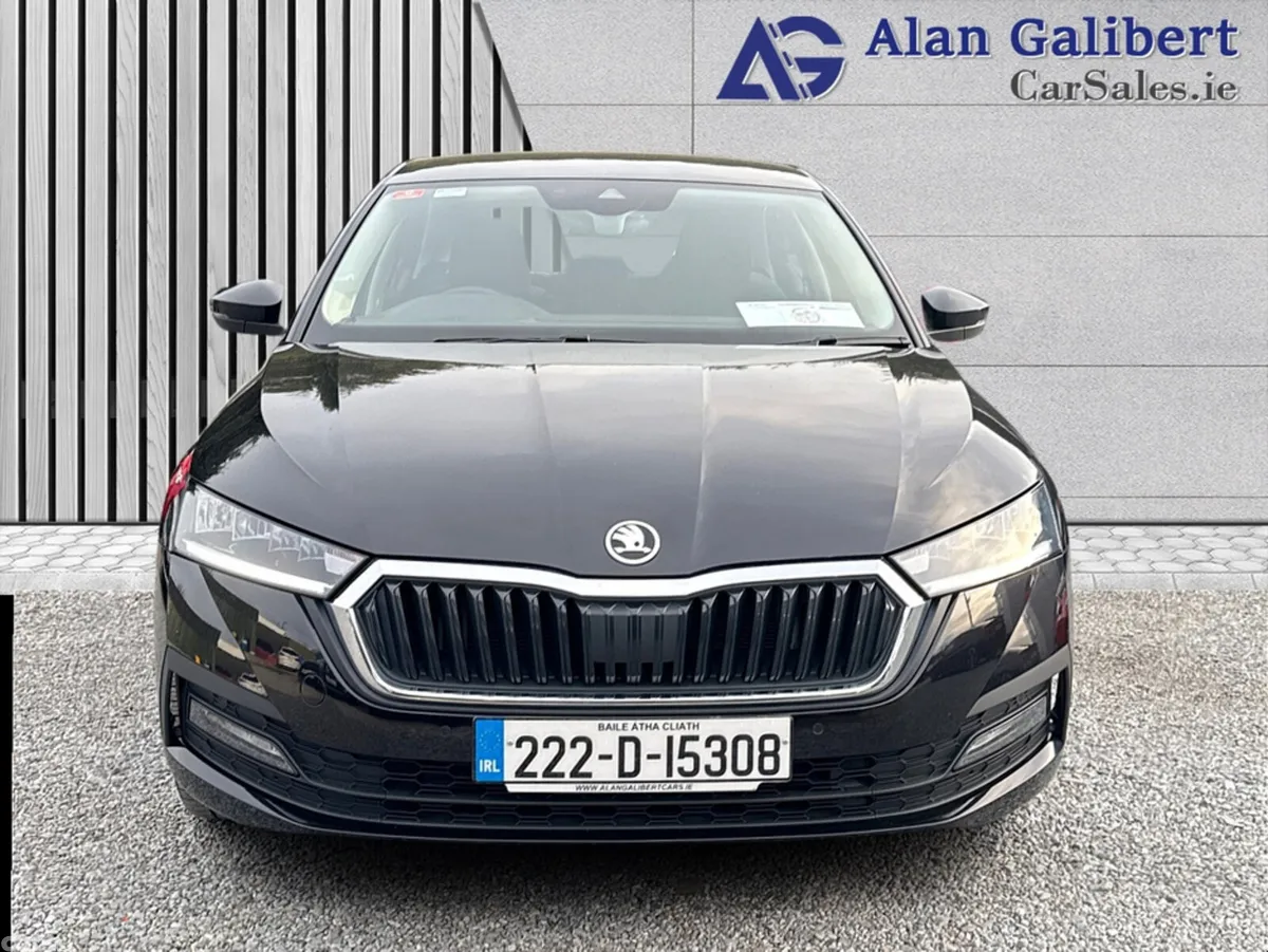 Skoda Octavia Hatchback, Diesel, 2022, Black