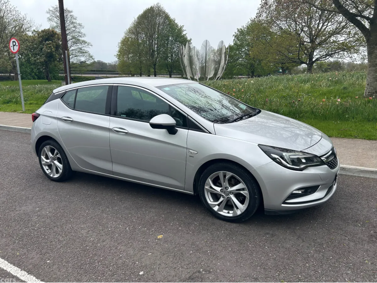 Opel Astra Hatchback, Diesel, 2016, Silver