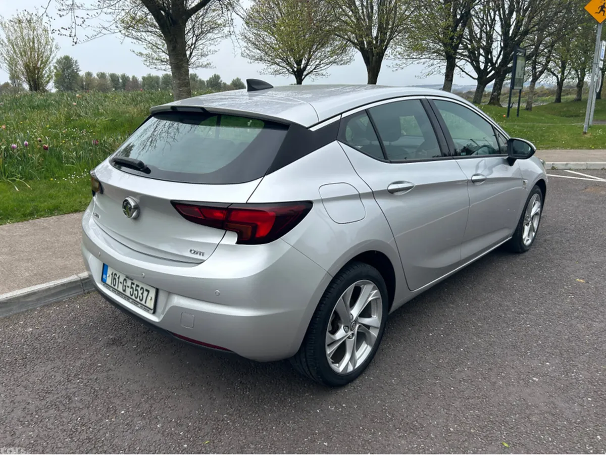 Opel Astra Hatchback, Diesel, 2016, Silver