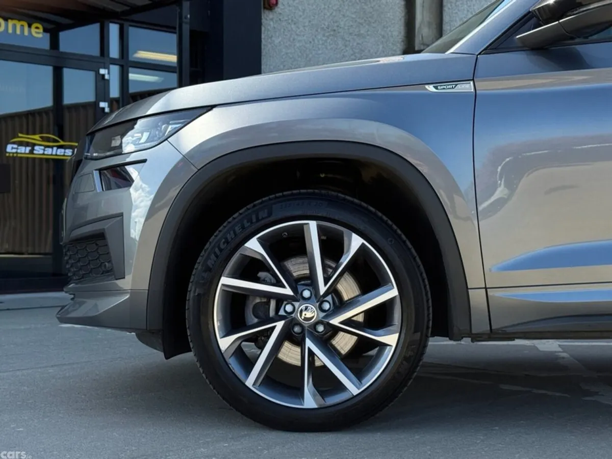 Skoda Kodiaq Estate, Diesel, 2023, Grey