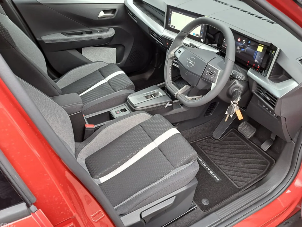 Opel Frontera MPV, Petrol Hybrid, 2026, Orange
