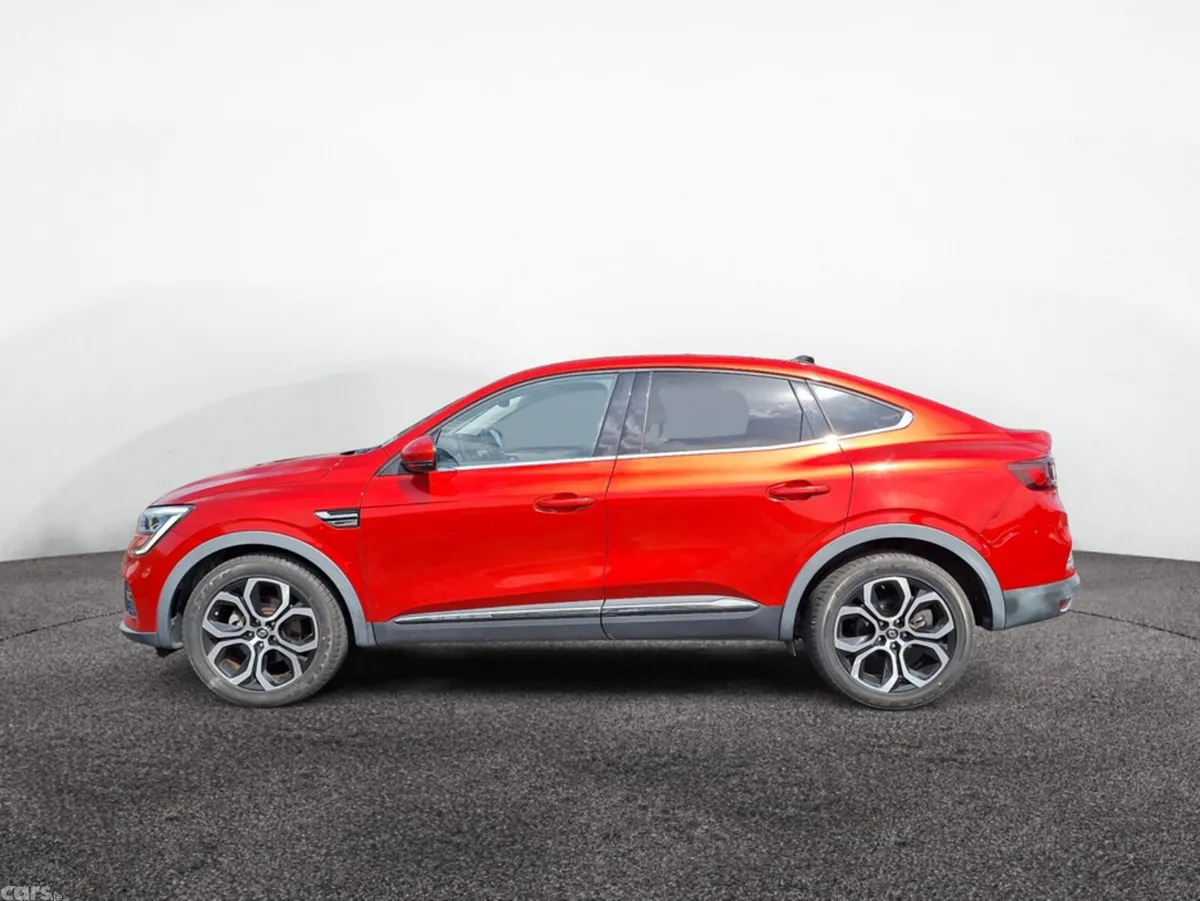 Renault Arkana Hatchback, Petrol, 2022, Red