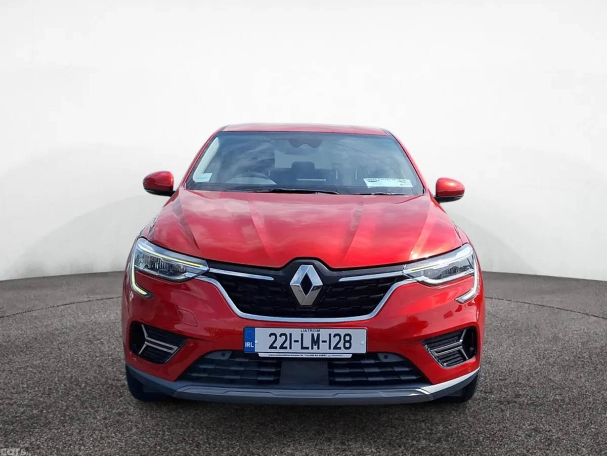 Renault Arkana Hatchback, Petrol, 2022, Red