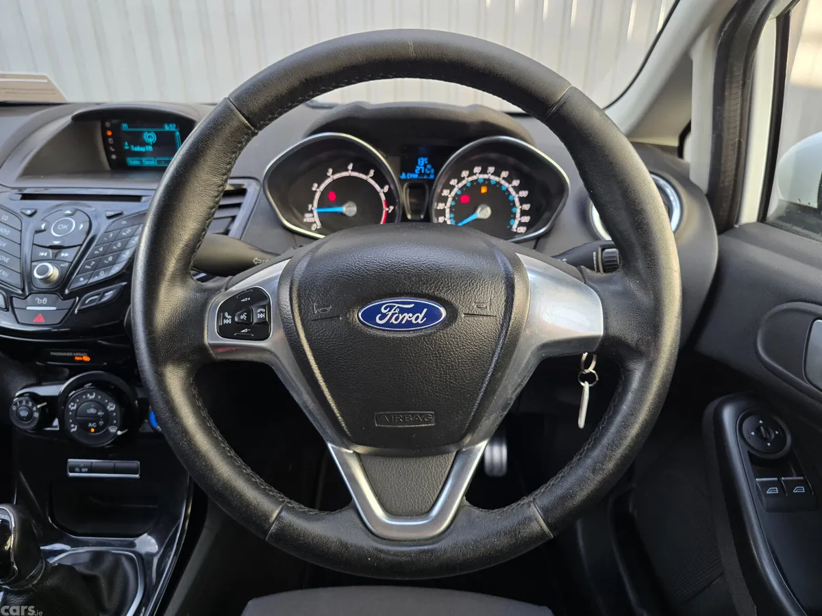 Ford Fiesta Hatchback, Petrol, 2015, White