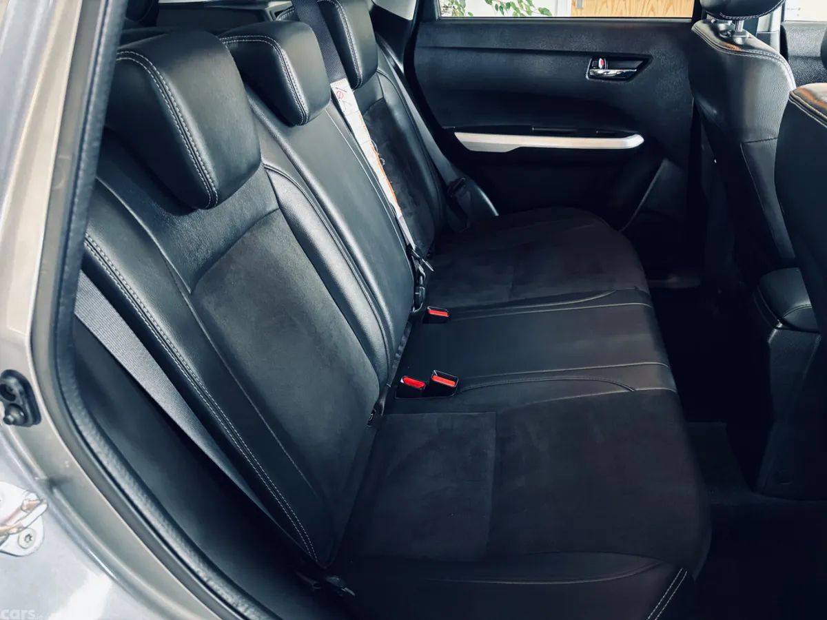 Suzuki Vitara SUV, Diesel, 2018, Grey