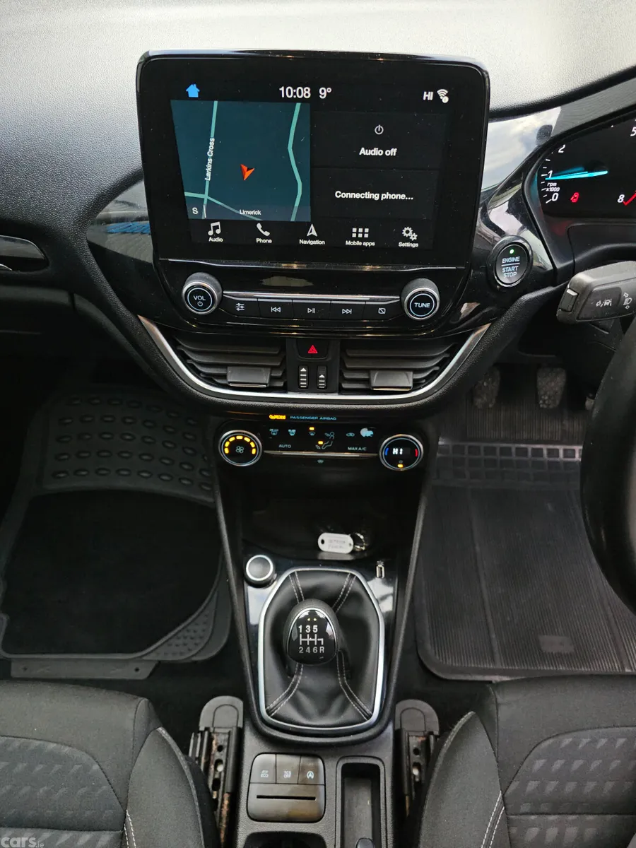 Ford Fiesta Hatchback, Petrol, 2018, White