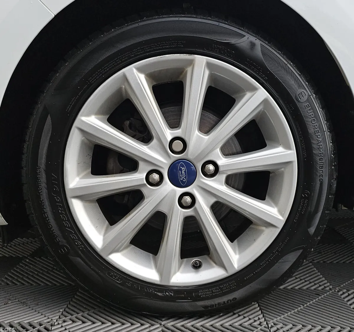 Ford Fiesta Hatchback, Petrol, 2018, White