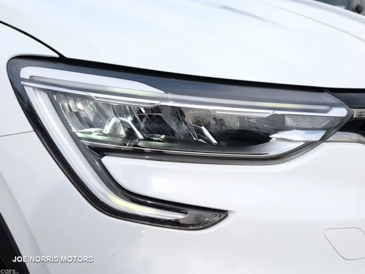 Renault Arkana Hatchback, Petrol, 2022, White