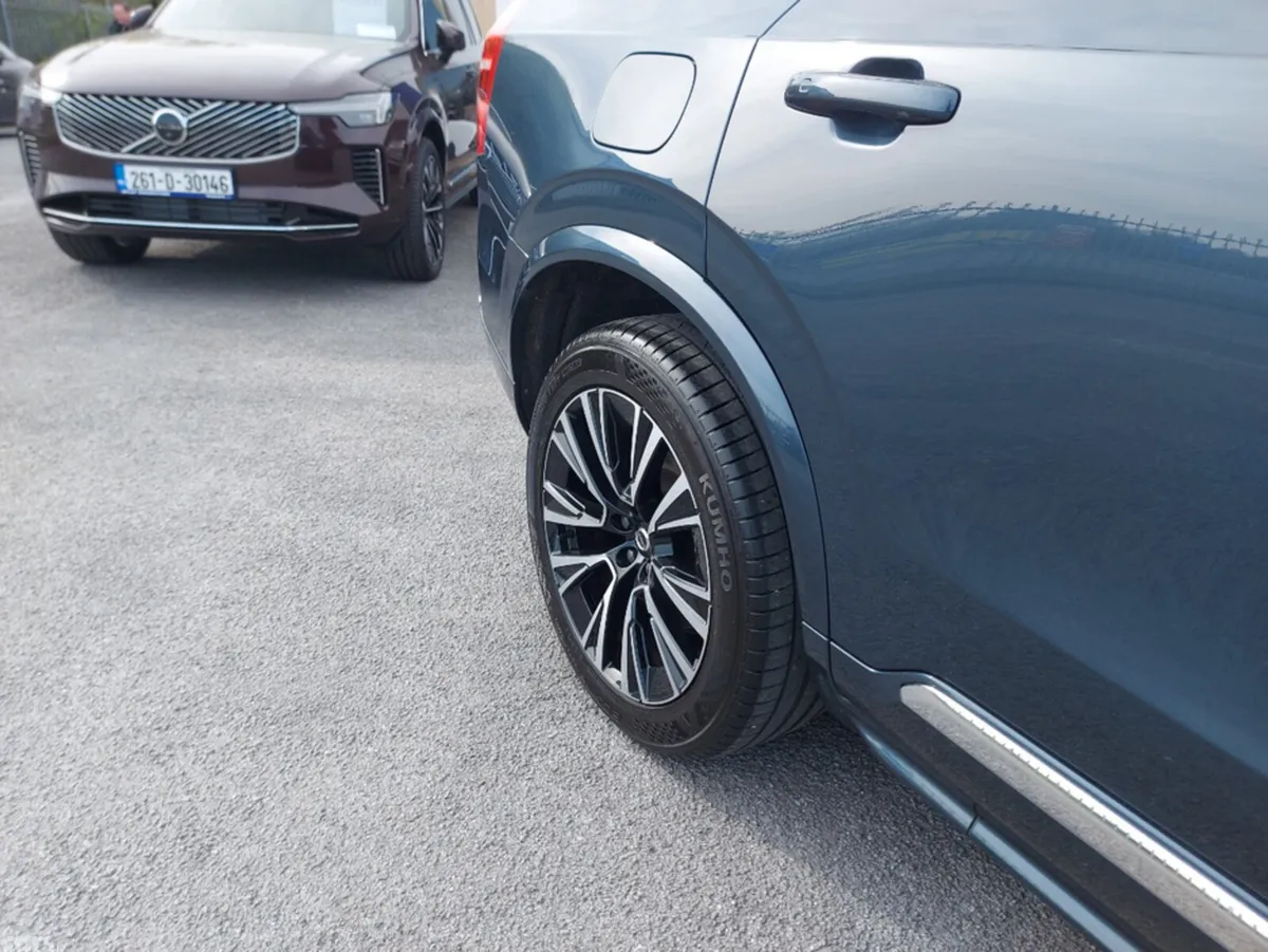 Volvo XC90 MPV, Petrol Plug-in Hybrid, 2023, Blue