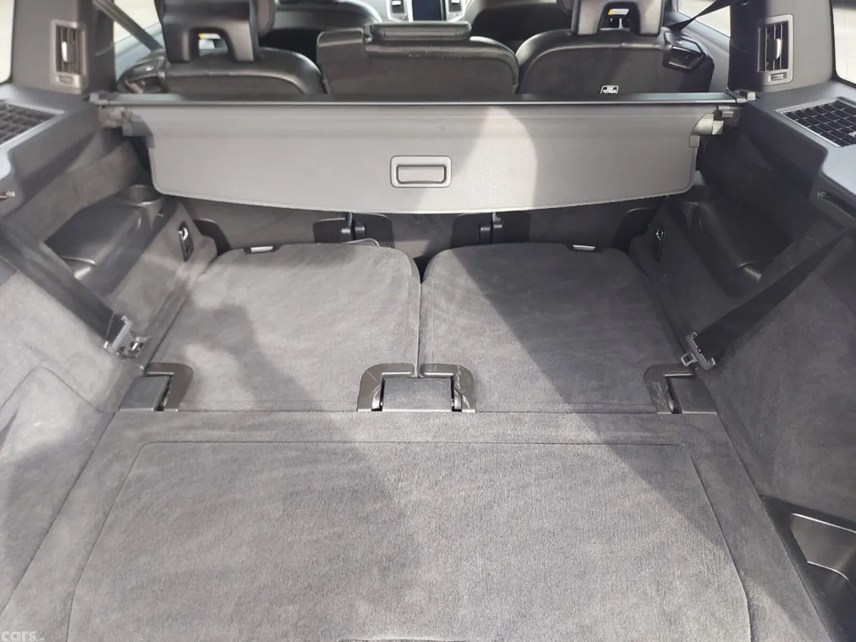 Volvo XC90 MPV, Petrol Plug-in Hybrid, 2023, Blue