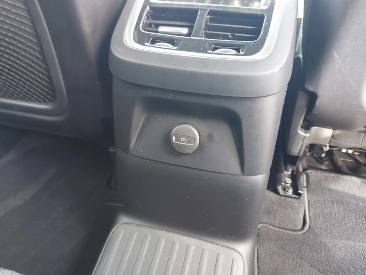 Volvo XC90 MPV, Petrol Plug-in Hybrid, 2023, Blue