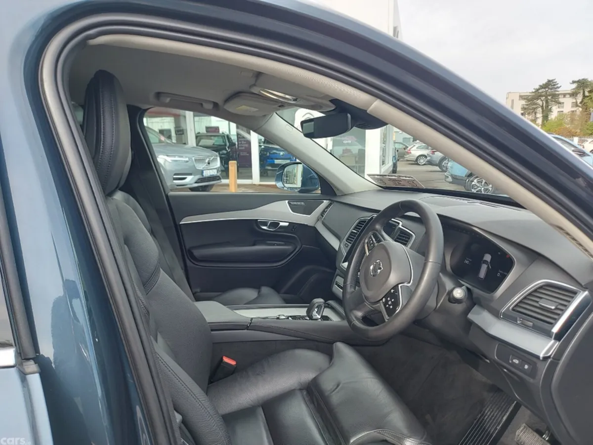 Volvo XC90 MPV, Petrol Plug-in Hybrid, 2023, Blue