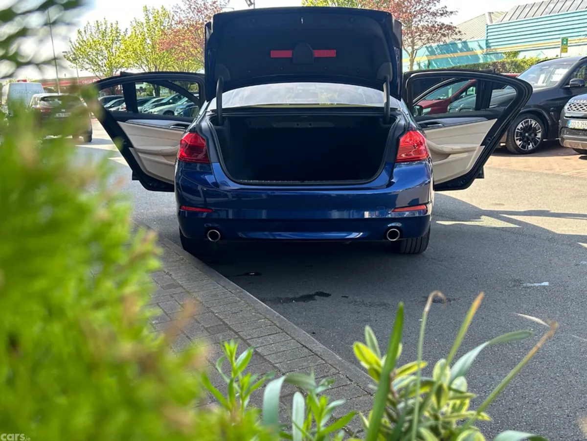 BMW 5-Series Saloon, Diesel, 2018, Blue